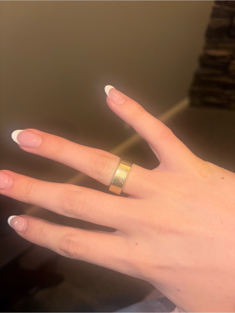 Generation 3 Heritage Oura Ring-size 8 AND charging cord - Picture 5 of 5